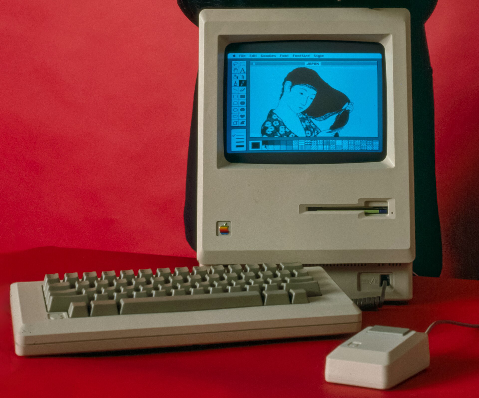 1984 年的 Macintosh 电脑